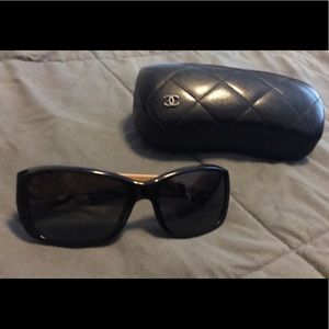 Authentic CHANEL POLARIZED SUN GLASSES